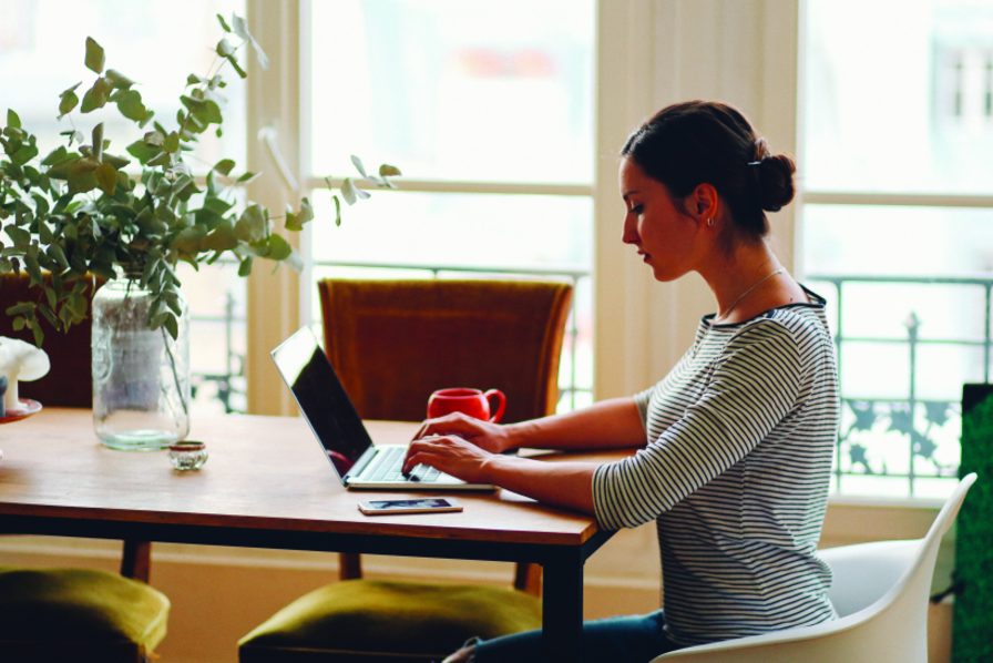 protégez votre activité à distance avec une assurance télétravail adaptée. découvrez nos solutions pour sécuriser votre matériel, garantir votre responsabilité et travailler en toute sérénité à domicile.