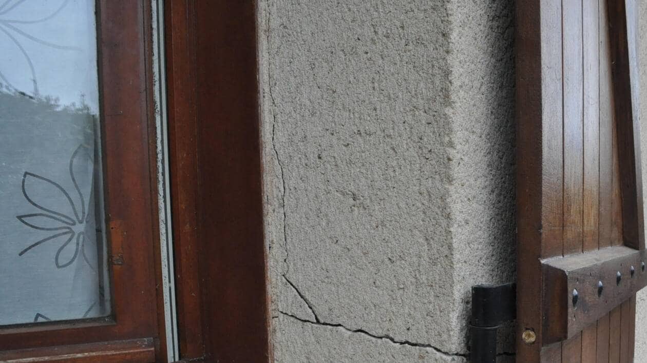 obtenez une assistance professionnelle pour la réparation et la prévention des fissures dans votre maison. conseils, diagnostic et solutions adaptées pour assurer la solidité de votre habitation.