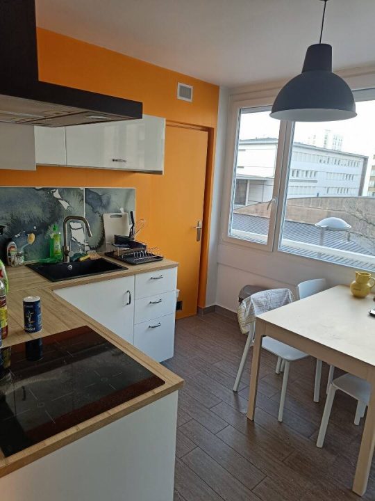 découvrez les ambitions d'éric quénard pour le logement à reims lors des municipales 2026, ses projets et ses engagements pour améliorer l'habitat local.