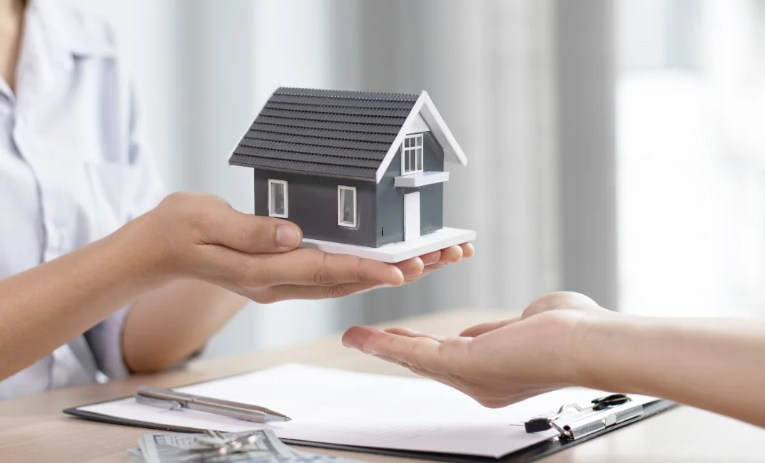 découvrez l'augmentation historique des tarifs de l'assurance habitation en 2025 et comment elle impacte votre budget logement.