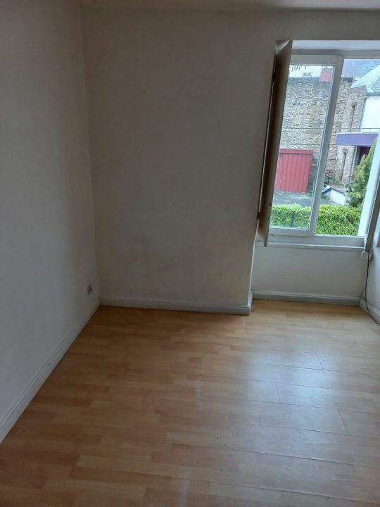 découvrez comment restaurer efficacement un appartement après un dégât des eaux grâce à nos conseils professionnels et solutions adaptées pour retrouver un intérieur sain et sécurisé.