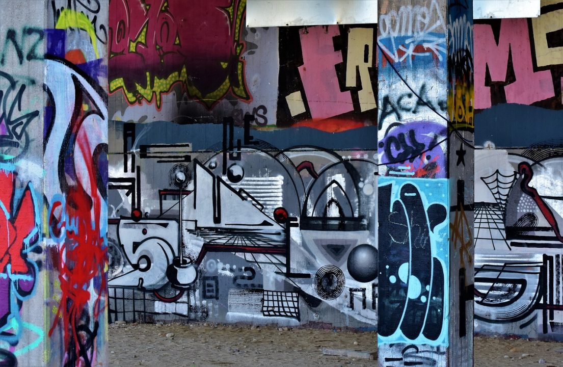 découvrez les conséquences du vandalisme sur les logements refusés à la vente à bas prix, avec un focus sur les dégâts causés et les coûts associés.