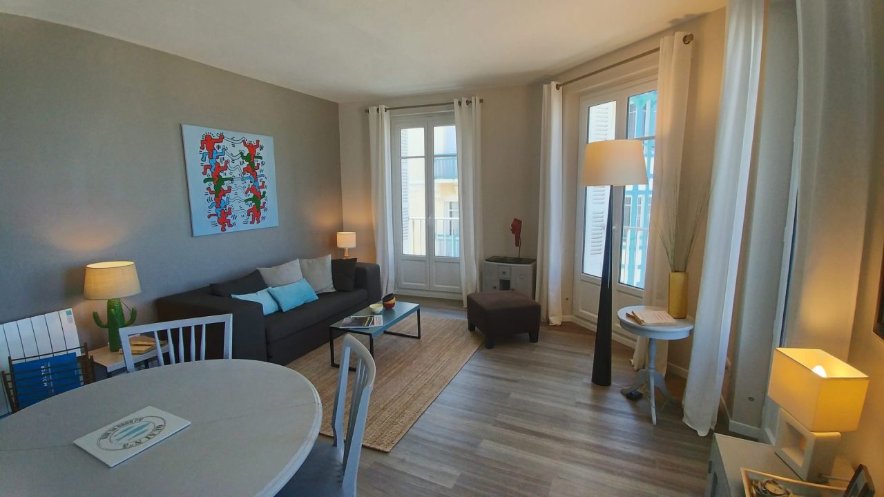 découvrez nos appartements 2 pièces à vendre en aquitaine, alliant confort et emplacement idéal pour votre futur logement.